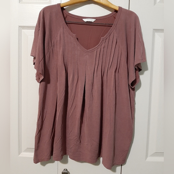 Lucky Brand Tops - LUCKY BRAND Pintuck V-neck Tee Women's L Wild Ginger Rose Rayon